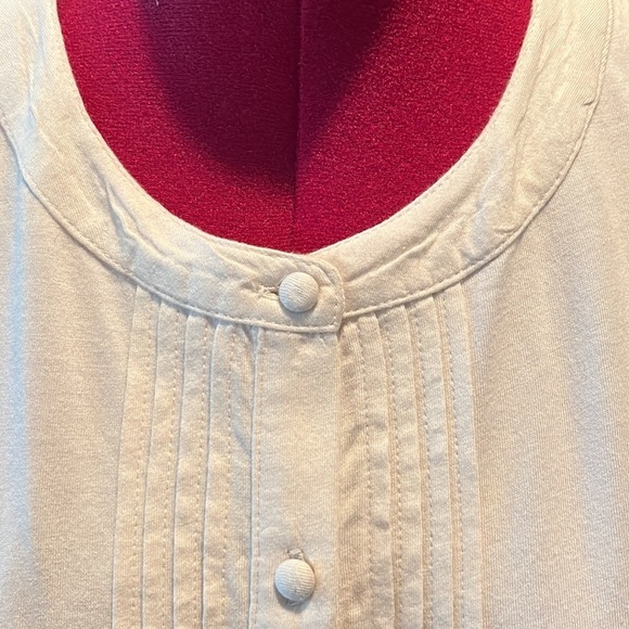 Banana republic    NWT  upscale crop top ivory   sleeveless   button down Size M - Picture 4 of 9